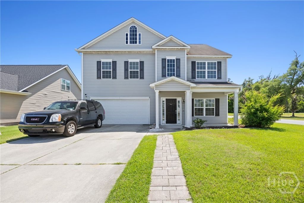 Image 1 of property listing at 189 Savannah Lane, Richmond Hill, GA 31324