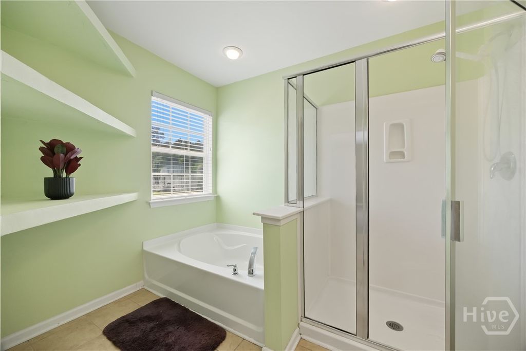 Image 34 of property listing at 189 Savannah Lane, Richmond Hill, GA 31324
