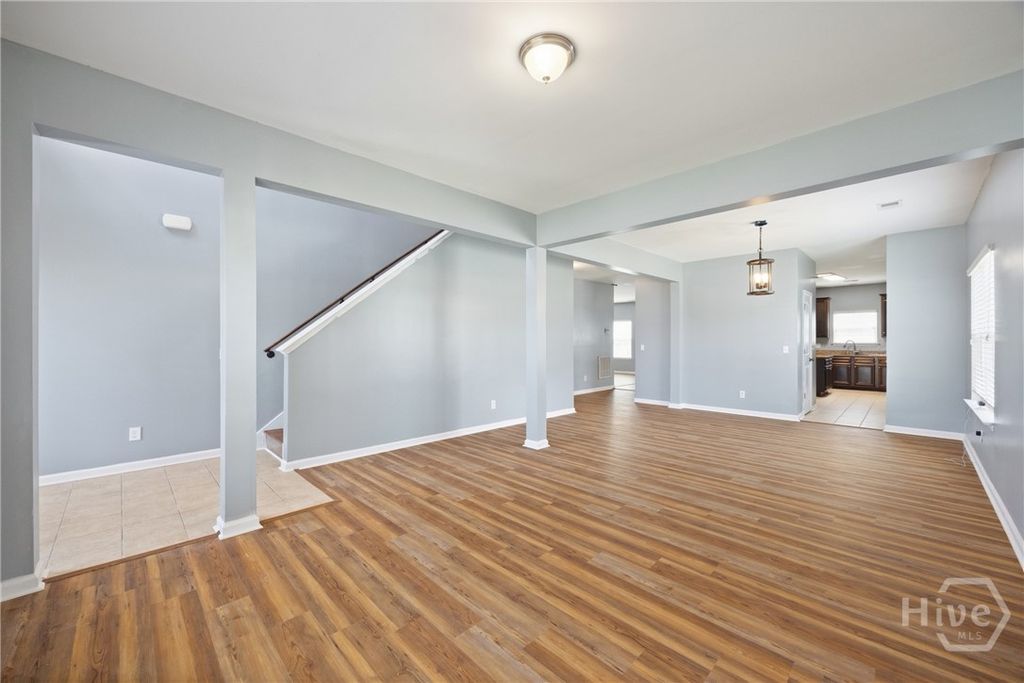 Image 9 of property listing at 189 Savannah Lane, Richmond Hill, GA 31324
