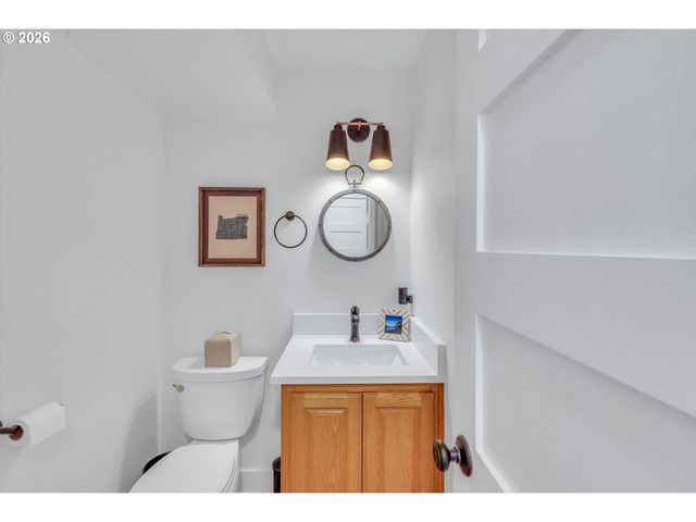 17691 Sw POINTE FOREST Ct, Beaverton, OR 97003