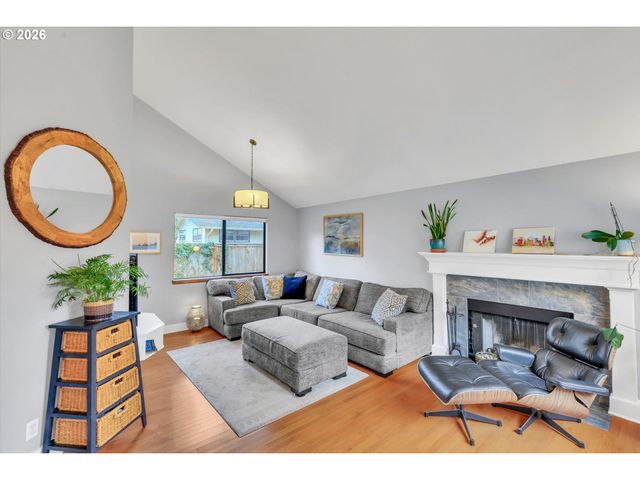 17691 Sw POINTE FOREST Ct, Beaverton, OR 97003