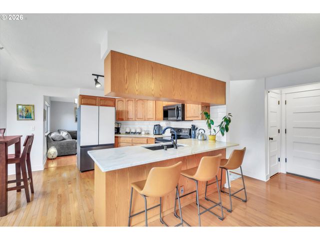 17691 Sw POINTE FOREST Ct, Beaverton, OR 97003