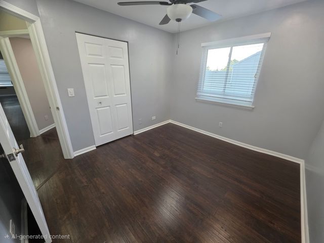 302 Barton Court, Bartlett, IL 60103