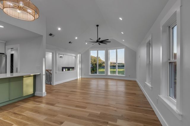 2752 Thompson Station Rd, E, Thompsons Station, TN 37179