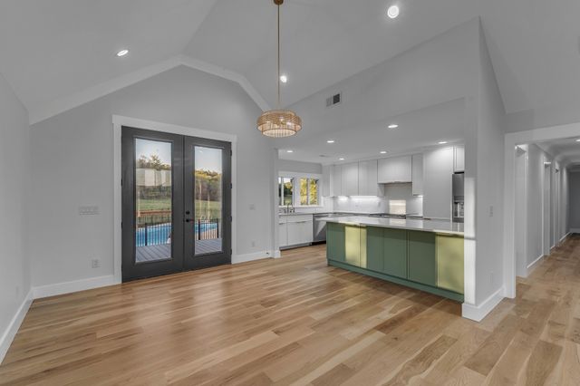 2752 Thompson Station Rd, E, Thompsons Station, TN 37179