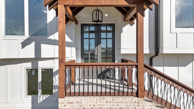 2752 Thompson Station Rd, E, Thompsons Station, TN 37179