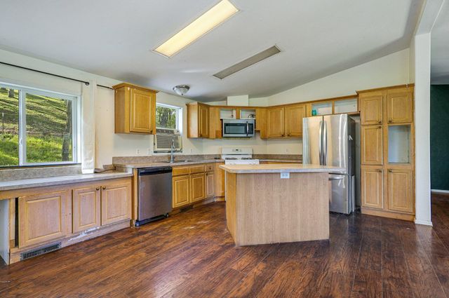 16705 Matlock Loop Road, Cottonwood, CA 96022