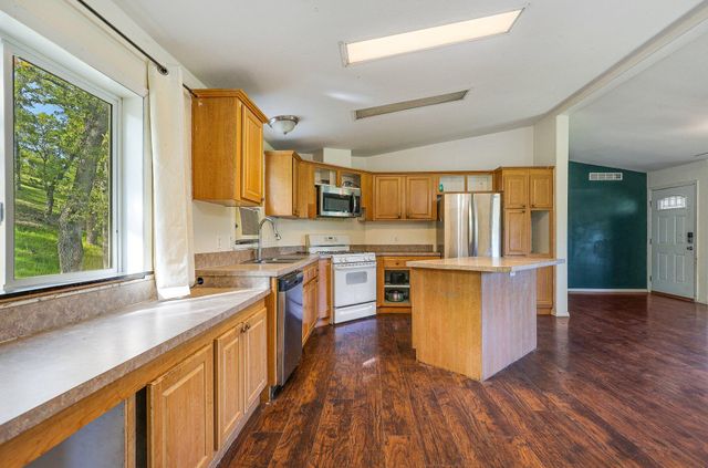 16705 Matlock Loop Road, Cottonwood, CA 96022