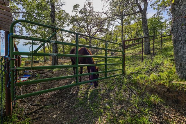 16705 Matlock Loop Road, Cottonwood, CA 96022