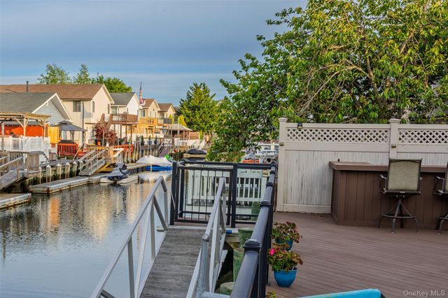 519 Nassau Avenue, Freeport, NY 11520