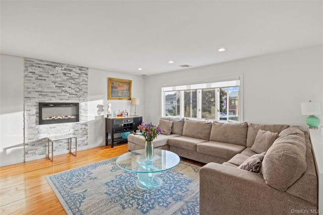 519 Nassau Avenue, Freeport, NY 11520