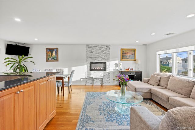519 Nassau Avenue, Freeport, NY 11520