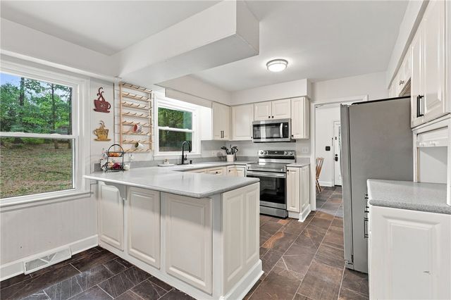 108 Azalea Drive, Clemson, SC 29631