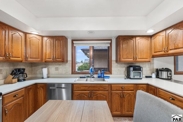 591 W Calle De Caballos, Pueblo West, CO 81007