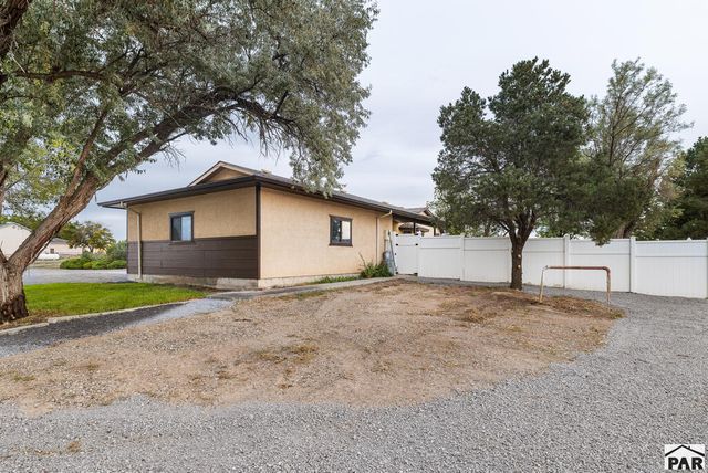 591 W Calle De Caballos, Pueblo West, CO 81007