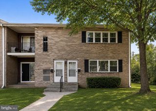 13 JEFFERSON SQ #E13, Edgewater Park, NJ 08010