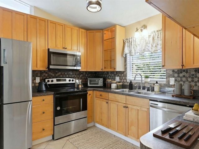 3727 DOVER DRIVE, Sarasota, FL 34235