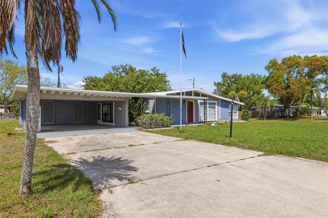 3727 DOVER DRIVE, Sarasota, FL 34235
