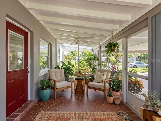 3727 DOVER DRIVE, Sarasota, FL 34235