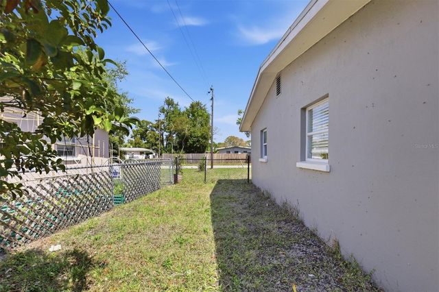 3727 DOVER DRIVE, Sarasota, FL 34235