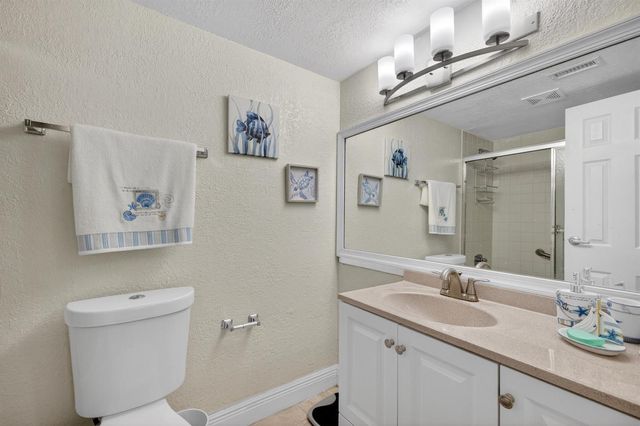 4850 NW 29 Court 327, Lauderdale Lakes, FL 33313