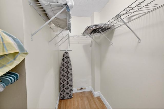 4850 NW 29 Court 327, Lauderdale Lakes, FL 33313
