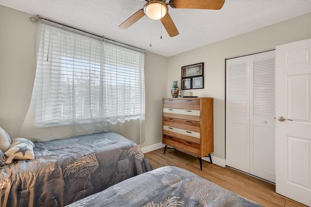 4850 NW 29 Court 327, Lauderdale Lakes, FL 33313