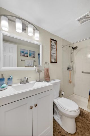 4850 NW 29 Court 327, Lauderdale Lakes, FL 33313