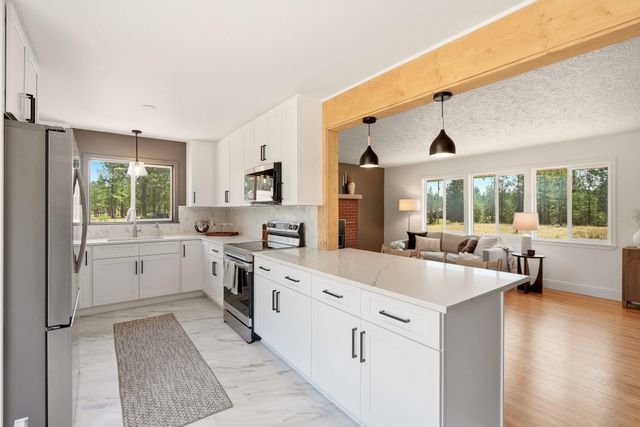 21312 W Sunwest Ave, Medical Lake, WA 99022