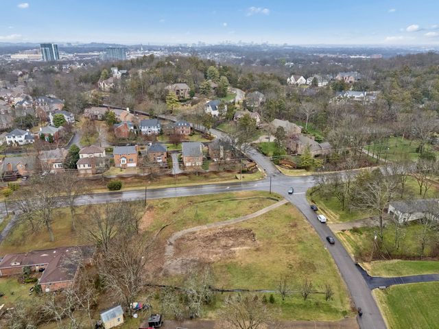 4601 General Lowrey Dr, Nashville, TN 37215