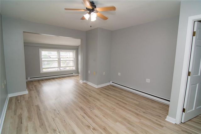 215 Franklin Street, Alburtis Boro, PA 18011