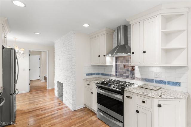 22805 S Woodland Road, Shaker Heights, OH 44122