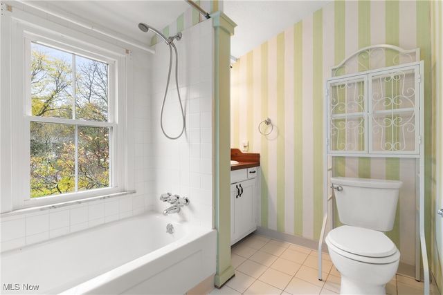 22805 S Woodland Road, Shaker Heights, OH 44122