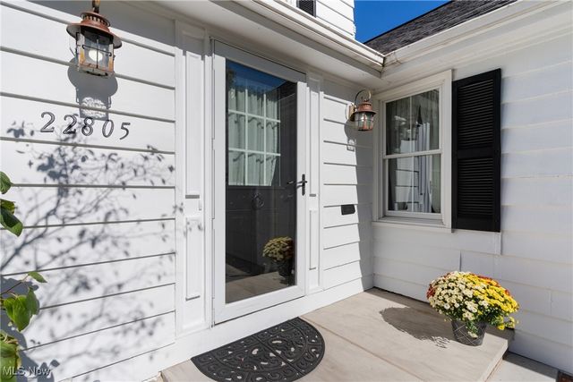 22805 S Woodland Road, Shaker Heights, OH 44122