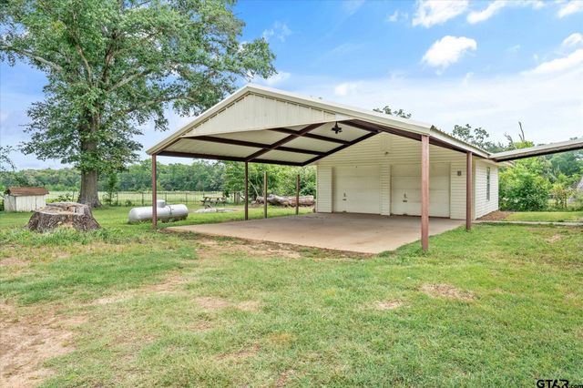 881 VZ County Road 4605, Ben Wheeler, TX 75754
