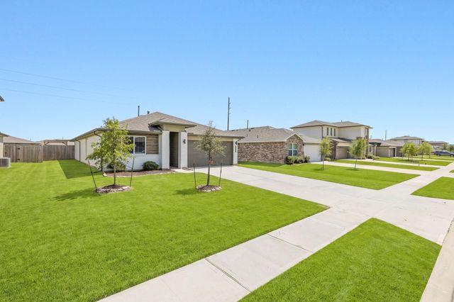 14722 Sweet Water Drive, Baytown, TX 77523