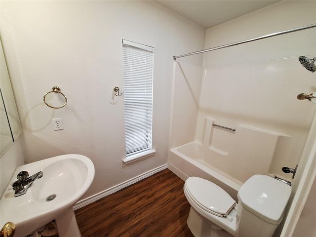 8310 Bar K Ranch RD, Lago Vista, TX 78645