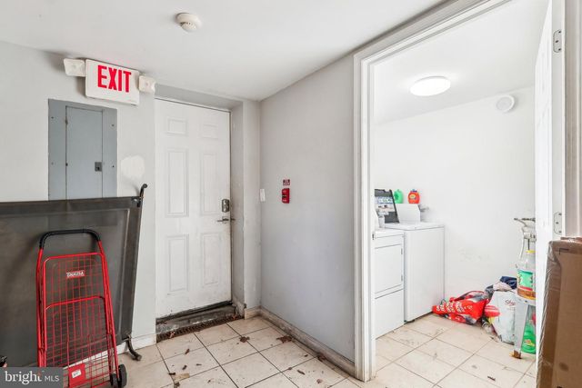 537 S 55TH ST, Philadelphia, PA 19143