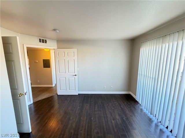 960 North Sloan Lane 104, Las Vegas, NV 89110
