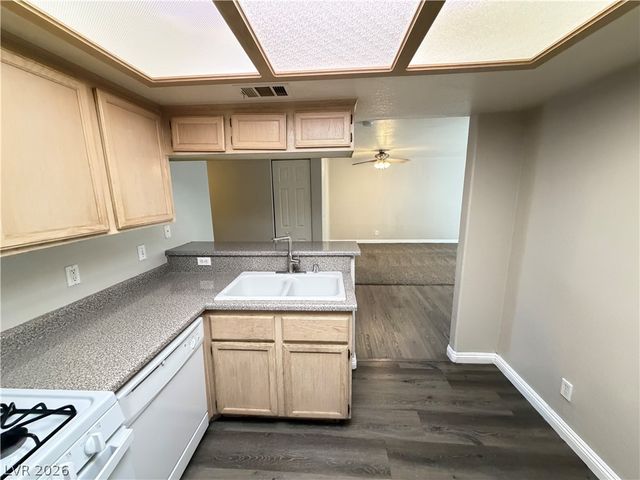 960 North Sloan Lane 104, Las Vegas, NV 89110