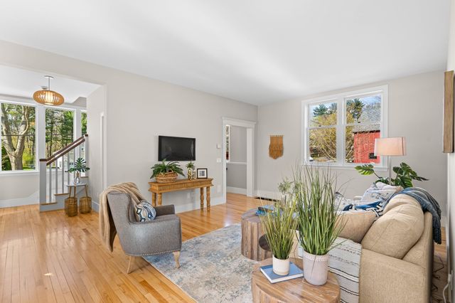 27 Lang Street 27, Concord, MA 01742