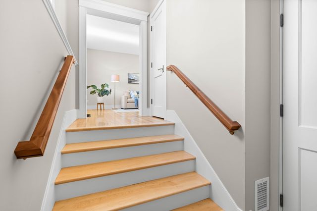 27 Lang Street 27, Concord, MA 01742