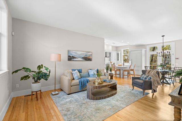 27 Lang Street 27, Concord, MA 01742