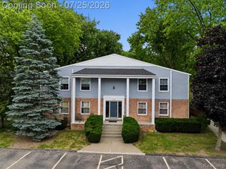 525 E University Drive 1002, Rochester, MI 48307