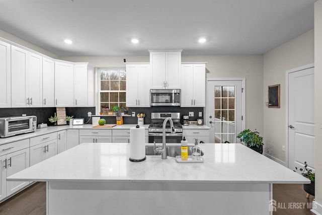 1901 Swales Court, Monroe, NJ 08831