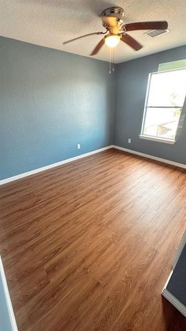 222 Henrietta Street, Webster, TX 77598