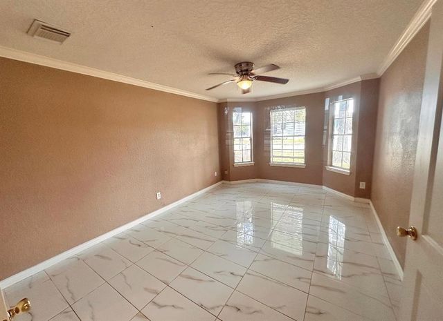 222 Henrietta Street, Webster, TX 77598