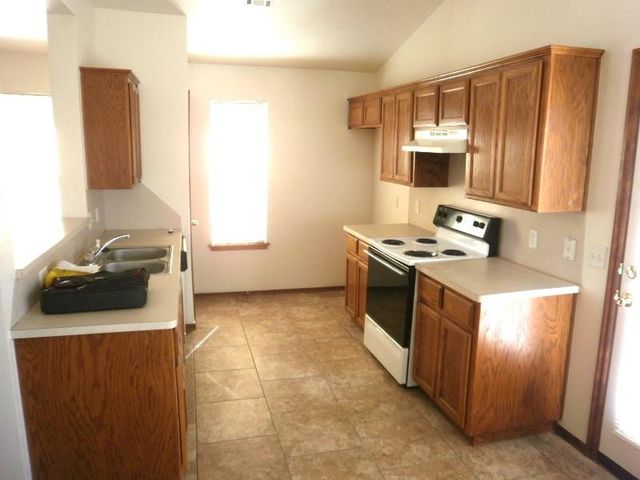 3148 SW 103rd Place, Oklahoma City, OK 73159