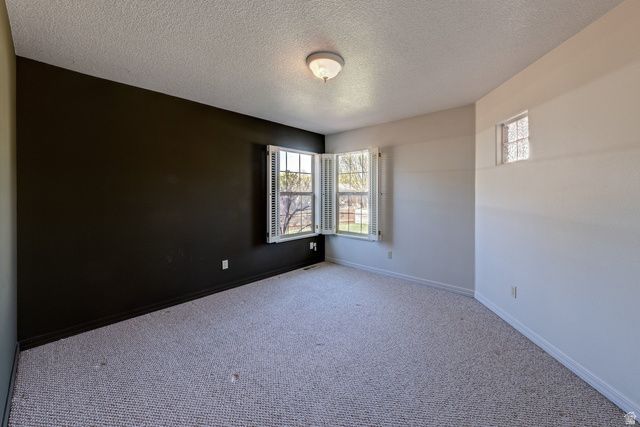 566 W WINESAP CIR, Moab, UT 84532