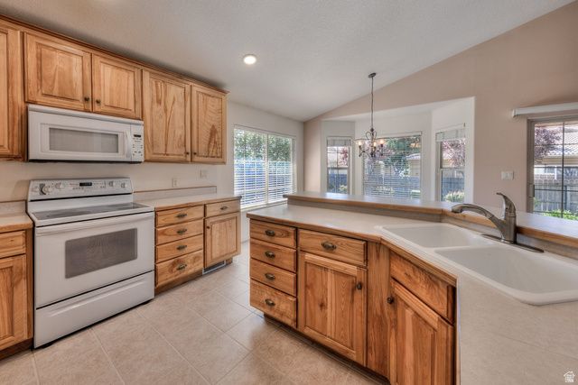 566 W WINESAP CIR, Moab, UT 84532